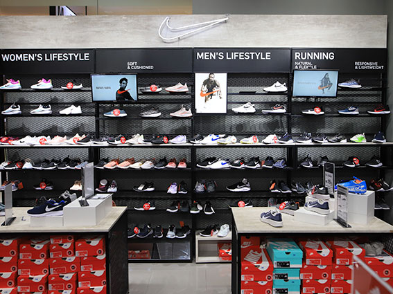 Nike orders terminal 21