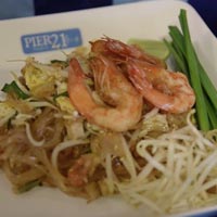 ผัดไทยกุ้งสด ร้าน Padthai – Hoytod St.Louis 